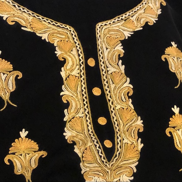 2 Piece Pakistani Shalwar Kameez Black with Yellow/Cream Kashmiri Embroidery - Picture 5 of 11